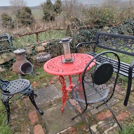Quarvue Farmhouse, Unique house with views of Mournes&Cooleys O Meith Extérieur photo